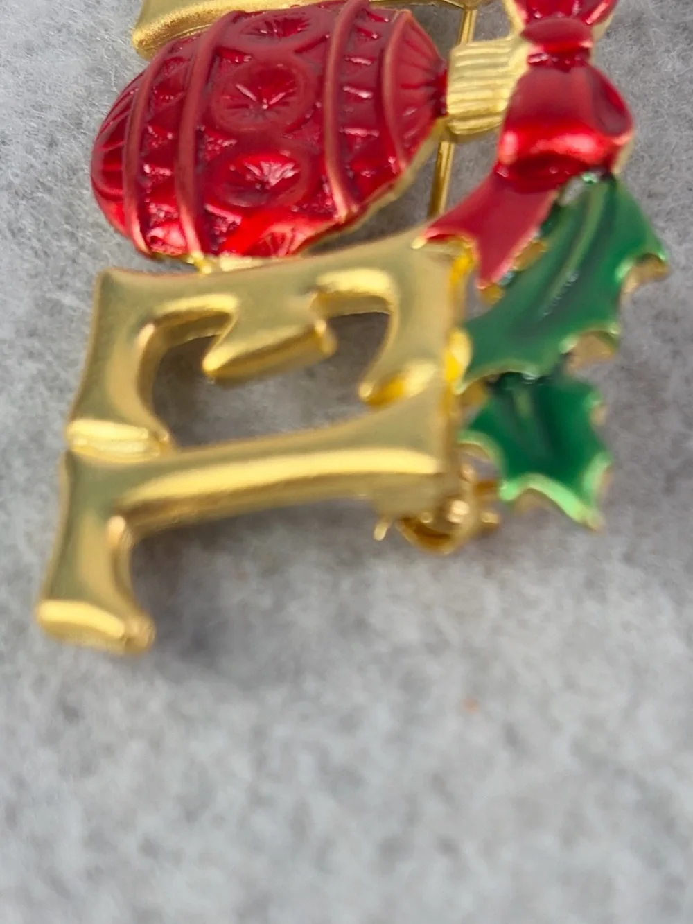 Christmas Holiday Vintage Signed JJ Brooch Pin NOEL Ornament Enamel